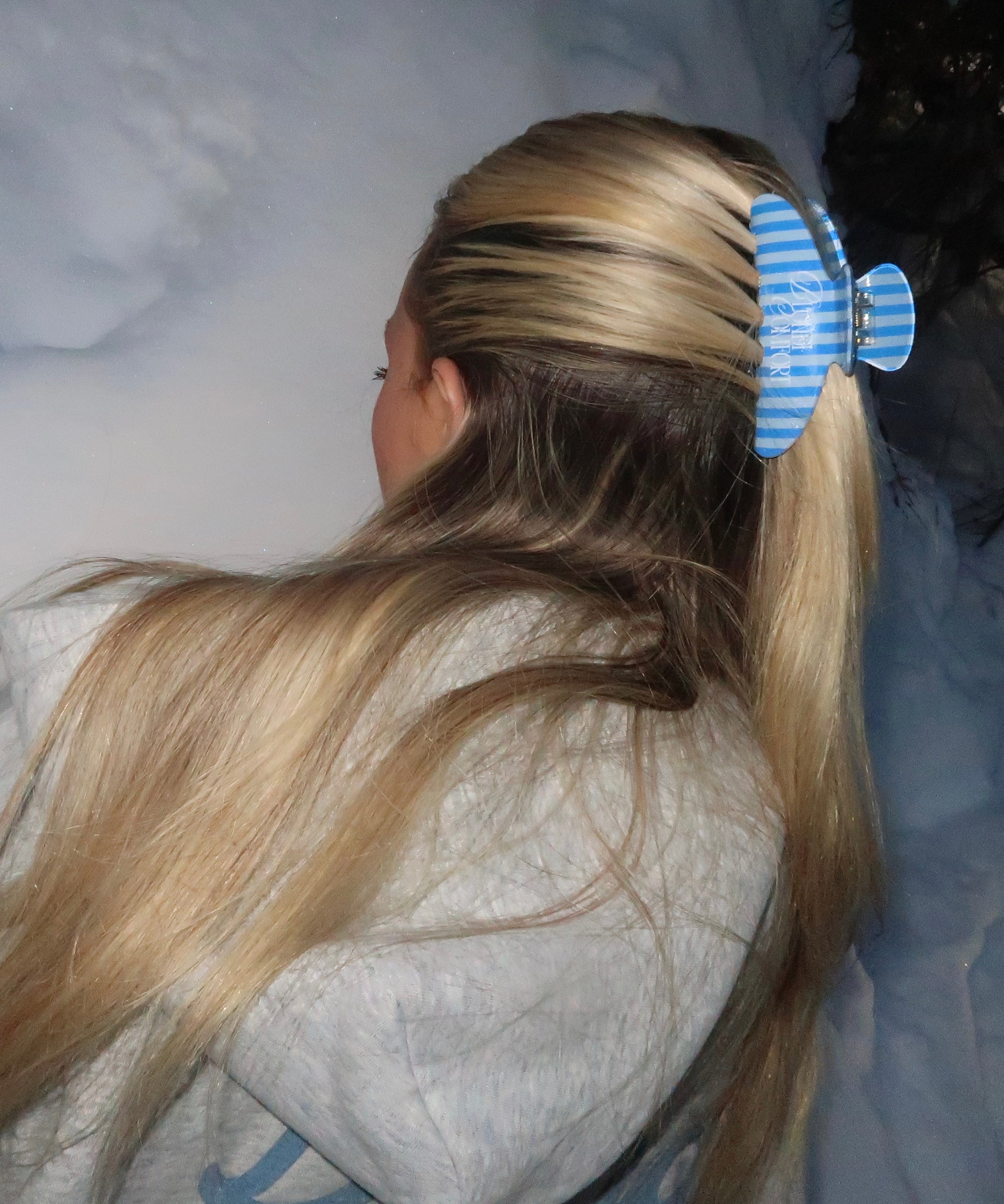 Blondi Comfort Striped Claw Clip